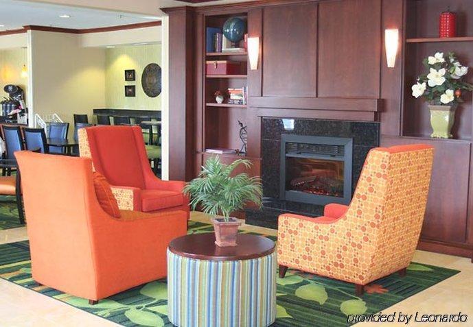 Comfort & - Kansas Hotel