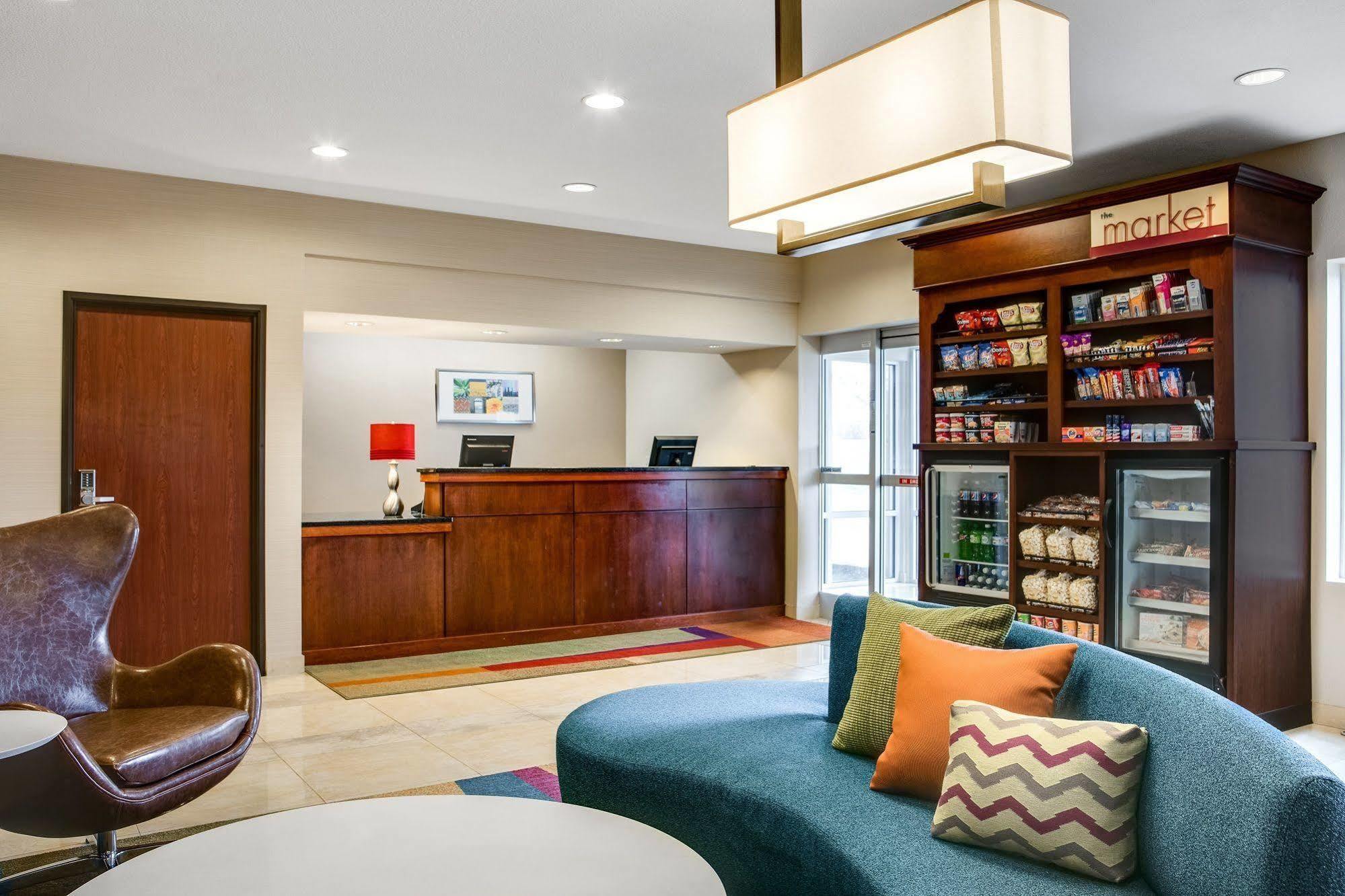 Hotel Comfort & - Kansas 3*